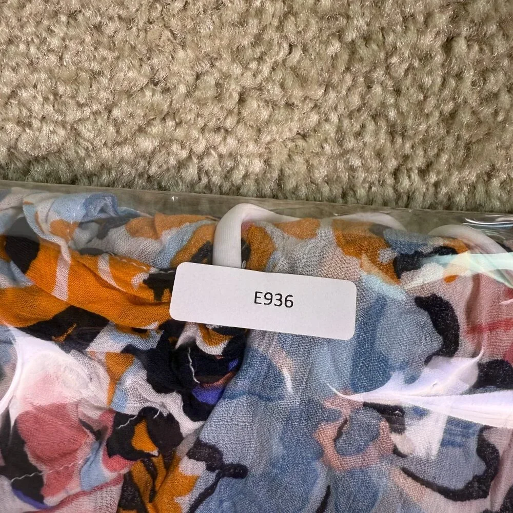 Anne Cole NWT Floral Semi Sheer Plunge Neck Tunic Top Cover Up Medium E936 - Picture 9 of 9